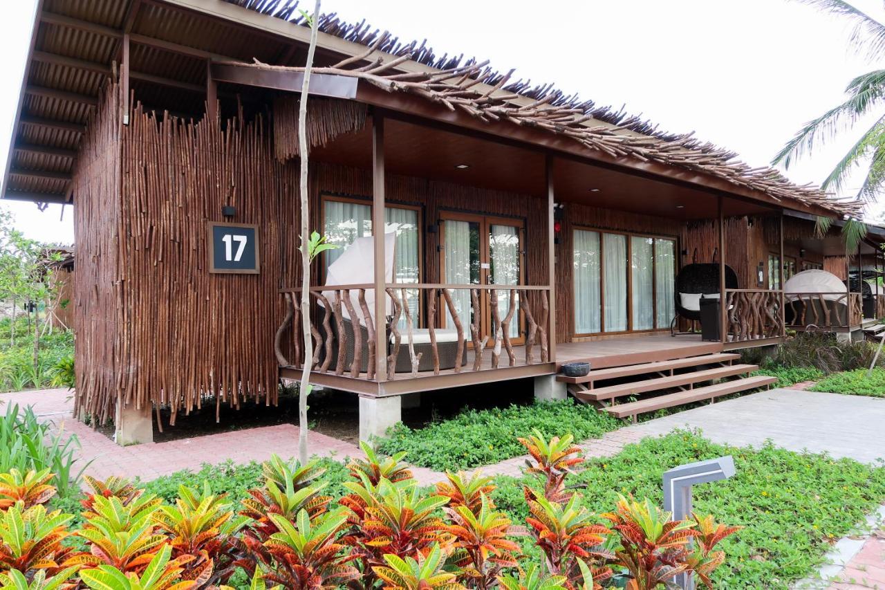 Crusoe Cabins Casobe Calatagan Exterior foto